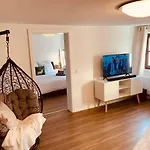 Cozy&modern &Netflix Wohnung mit Blick ins Grüne